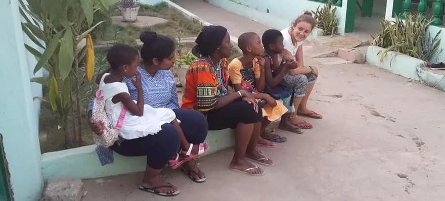 Bénévolat au Togo : le premier mois de Sandrine et Manchita