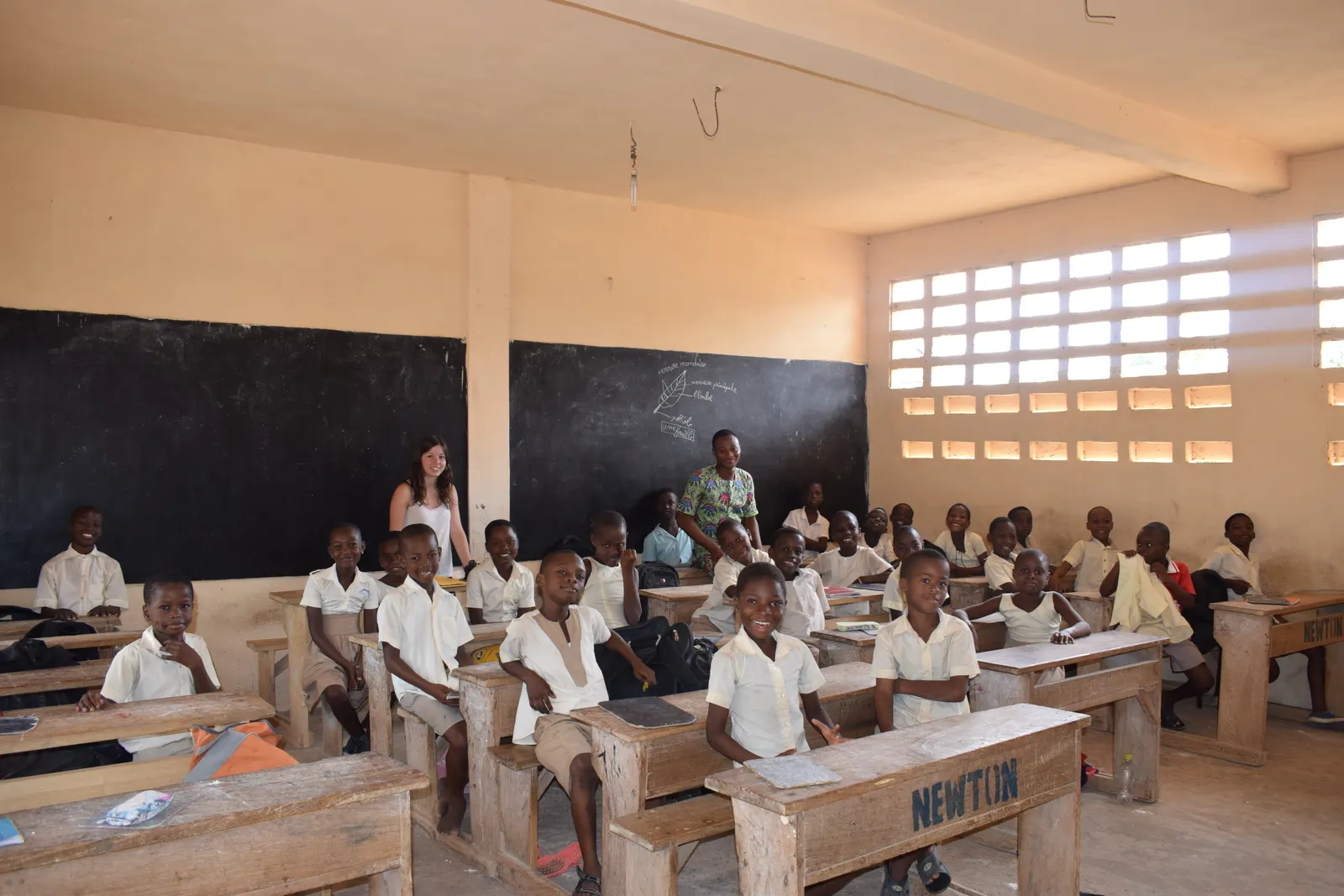 Mission éducation au Togo : Marine et Émilie en classe et au soutien scolaire — 1